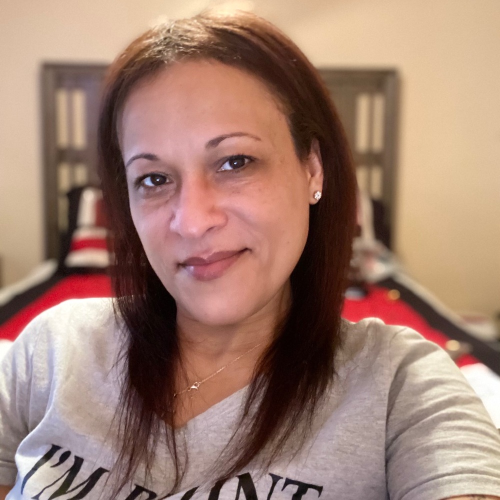 Meet your Posher, Shana
